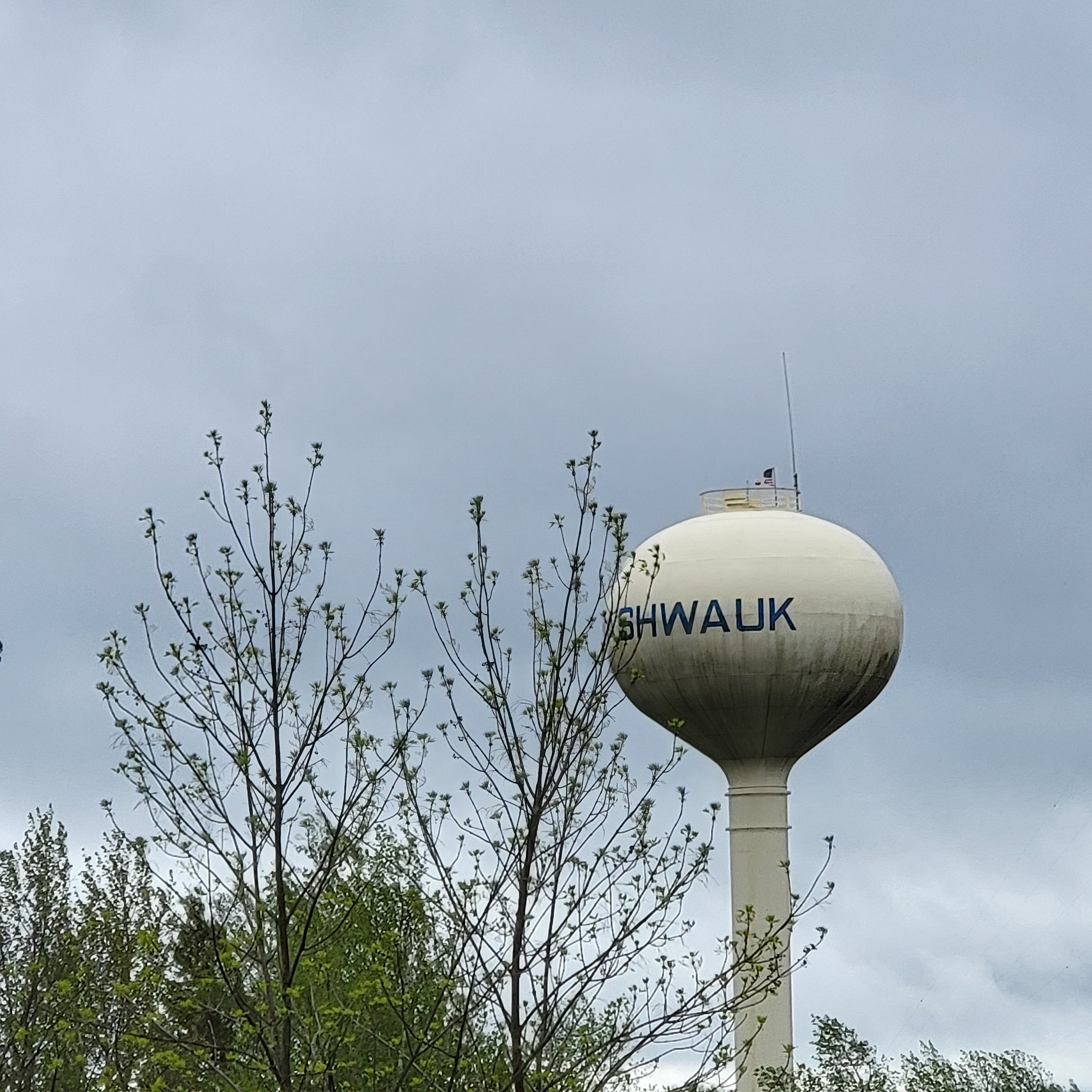 Nashwauk, Minnesota water tower and typical grey weather