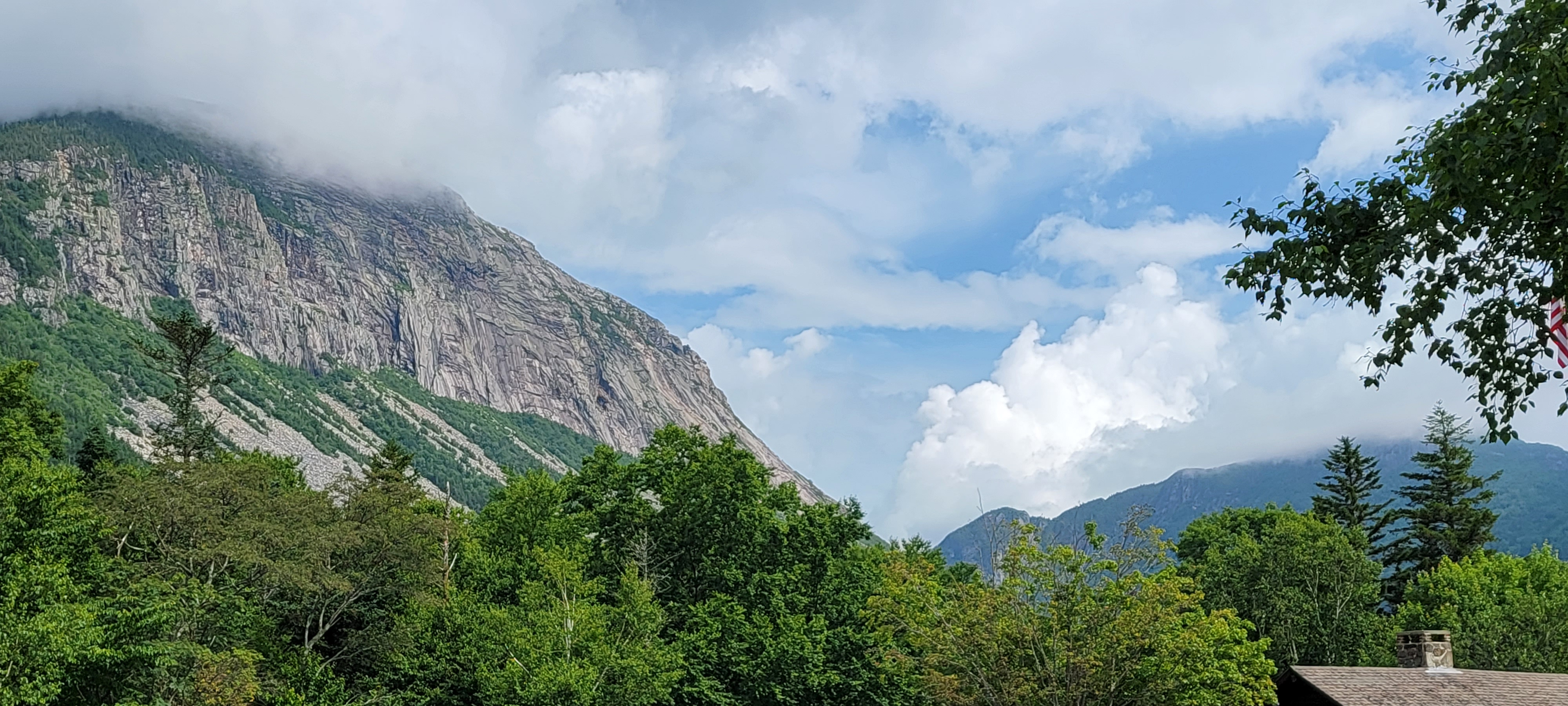 New Hampshire Traveling Sarffs blog post of the white mountains