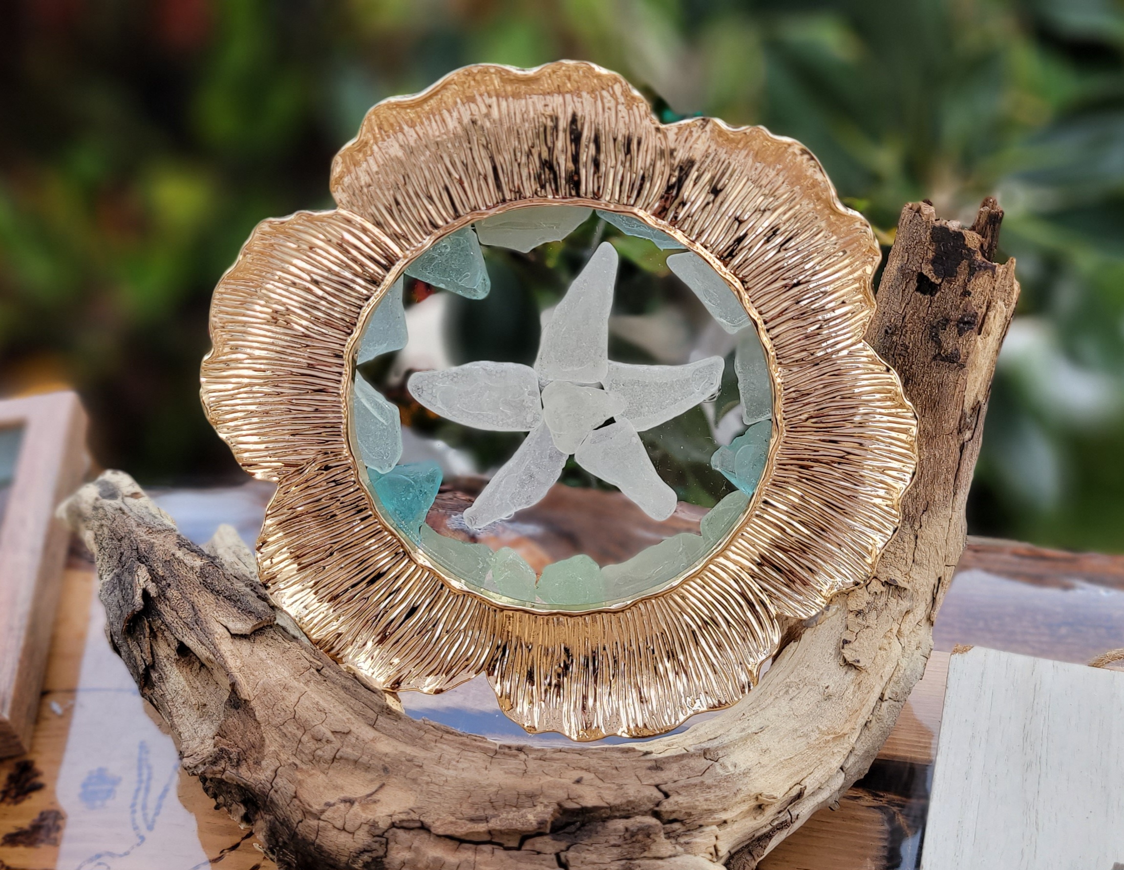 Sea glass starfish in driftwood frame