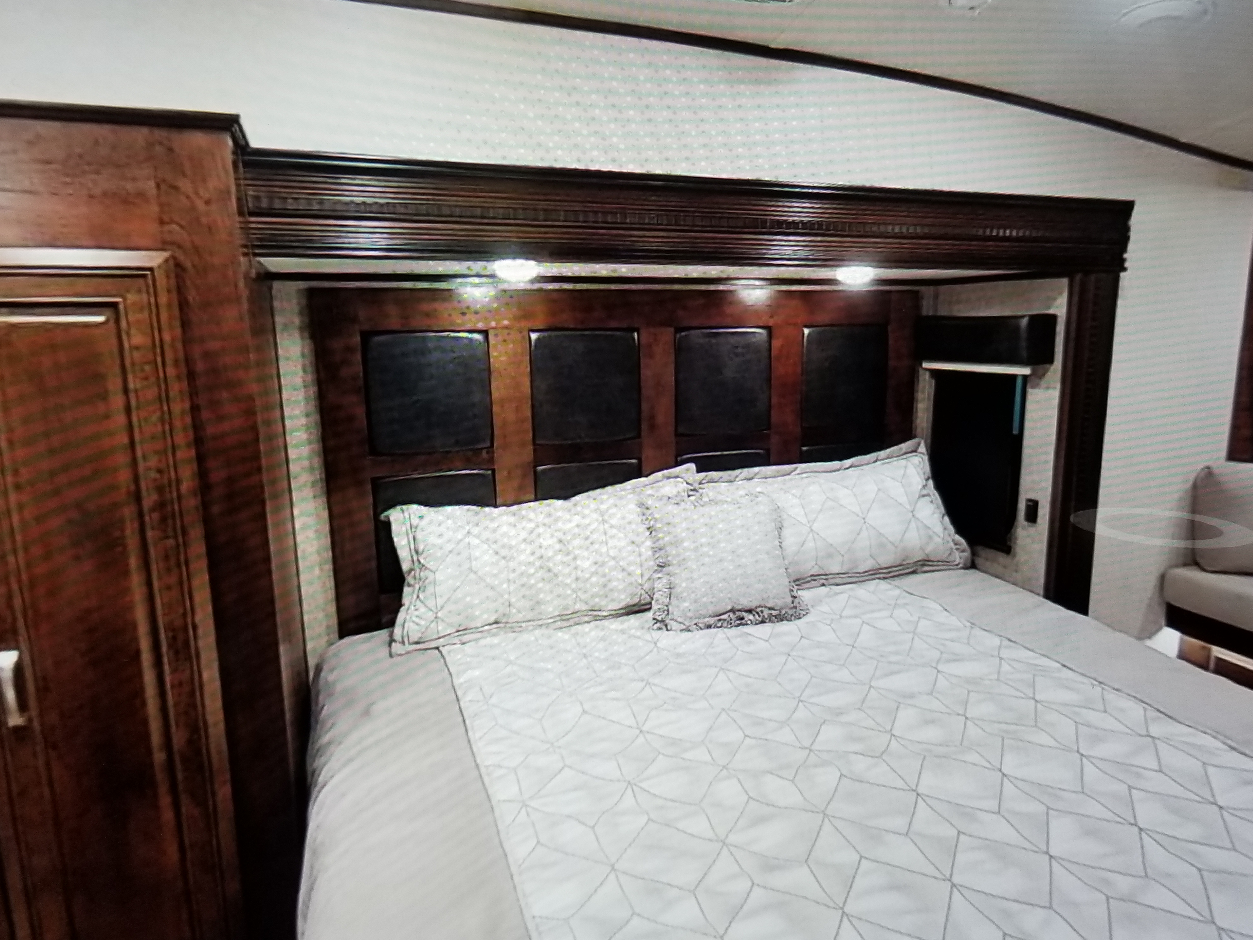 Homer bedroom update before