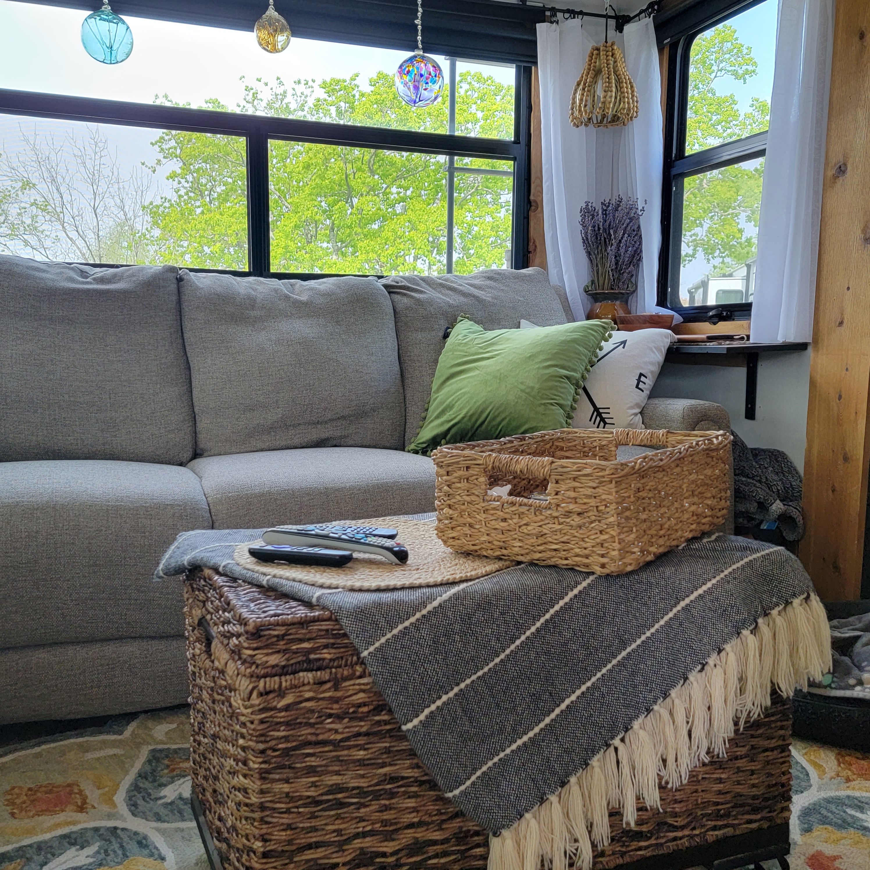 Homer living room update for spring